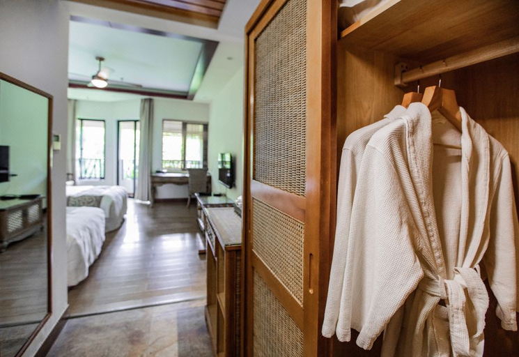 Bathroom 4, ROYAL WATERLILY HOTEL, Xishuangbanna Dai