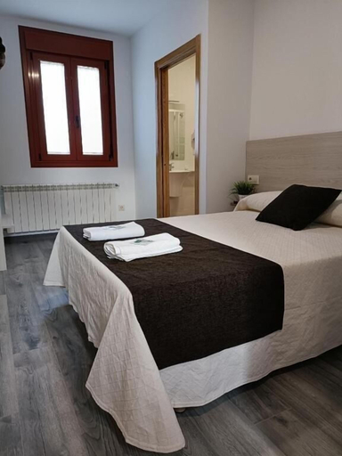Bedroom 4, Albergue Miraiso, A Coruña