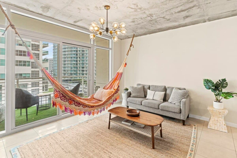 Interior 4, Urban Retreat, Pool and Steps to Midtown Shops, Miami-Dade