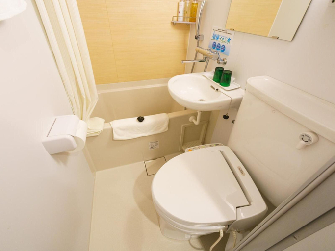 Bathroom 4, Super Hotel Ikebukuro-Eki Kitaguchi, Toshima