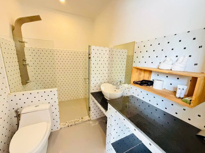 Bathroom 4, ORA Boutique, Siem Reap