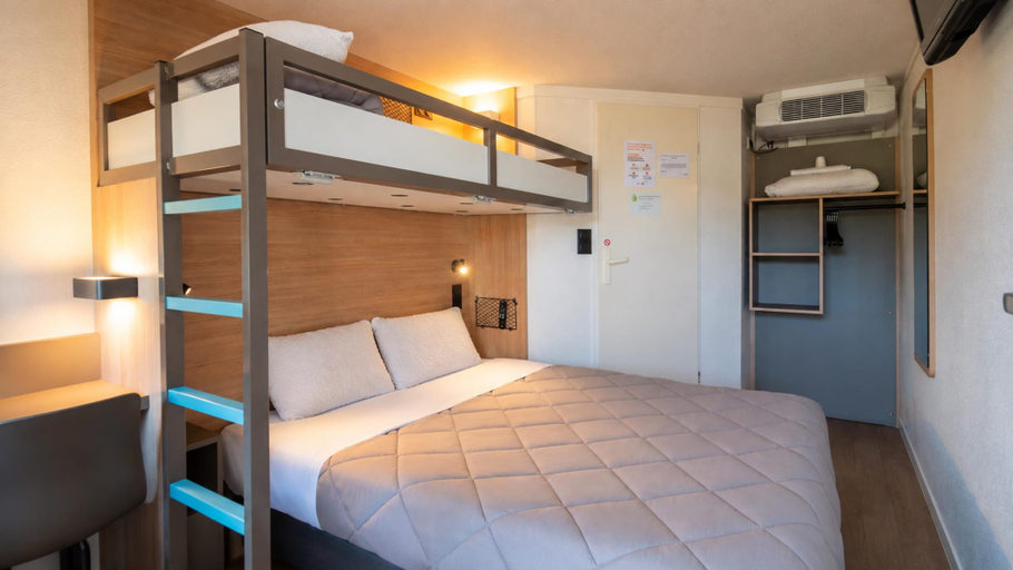 Bedroom 3, Premiere Classe Limoges Nord, Haute-Vienne
