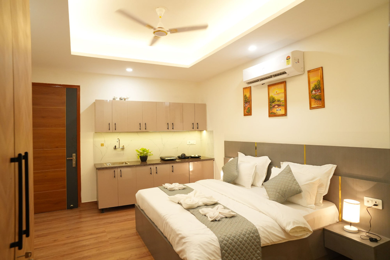 Room 3, Hotel Elite Suites, Gurgaon