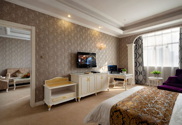 Bedroom 3, Royal Hotel, Luliang