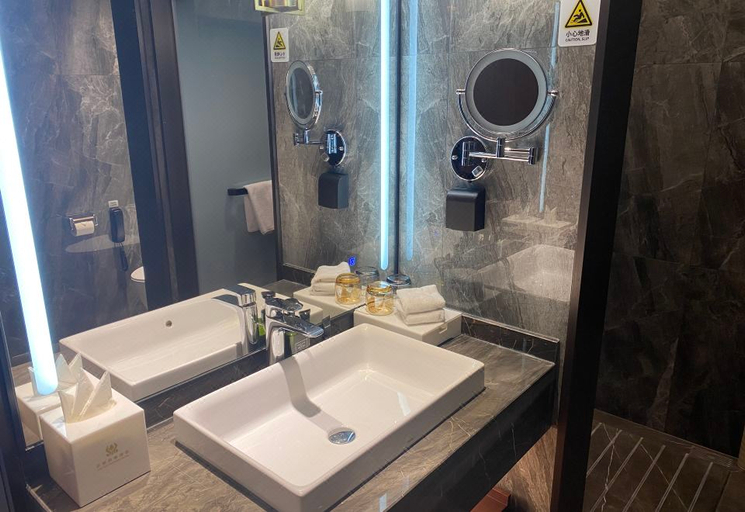 Bathroom 4, YUN-RAY PHOENIX HOTEL, Jinzhong