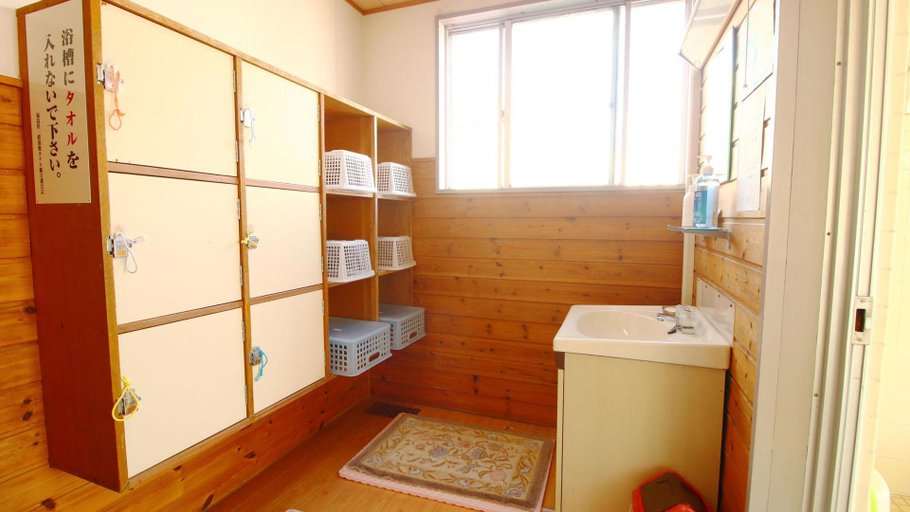 Bathroom 3, Hotel Itakura, Fukushima