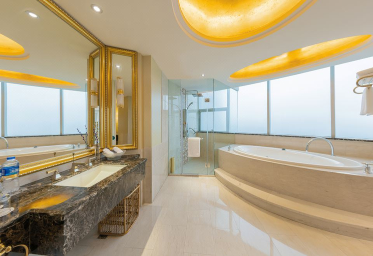 Bathroom 5, Juneyao International Hotel, Yichang