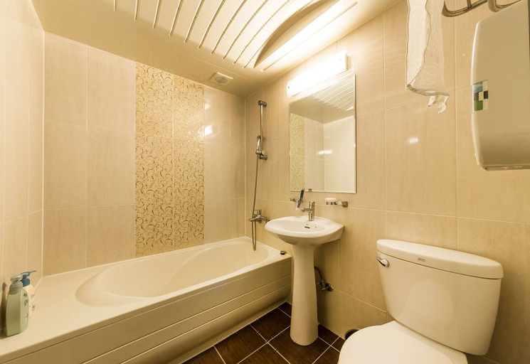 Bathroom 5, Dongsuwon (Ingyedong) Gallery, Suwon