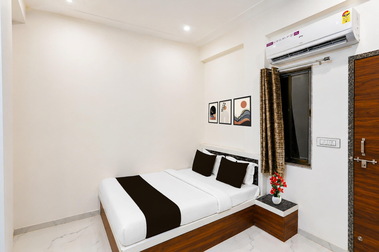 Room 3, Classic Super Hotel O Khatu Shyam Temple, Sikar