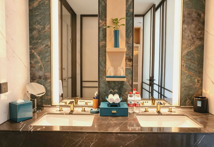 Bathroom 5, Nanhu Hotel, Jiaxing