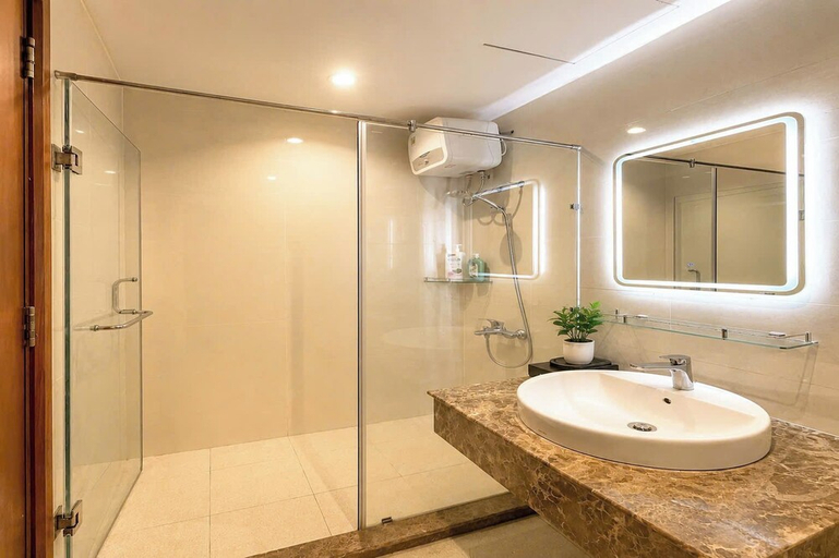 Bathroom 5, RAINBOW Sky Center TSN Airport, Ho Chi Minh City