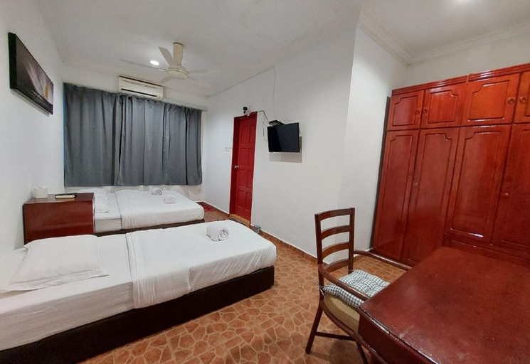 Bedroom 2, Warisan Family Inn @ Seafront, Semporna