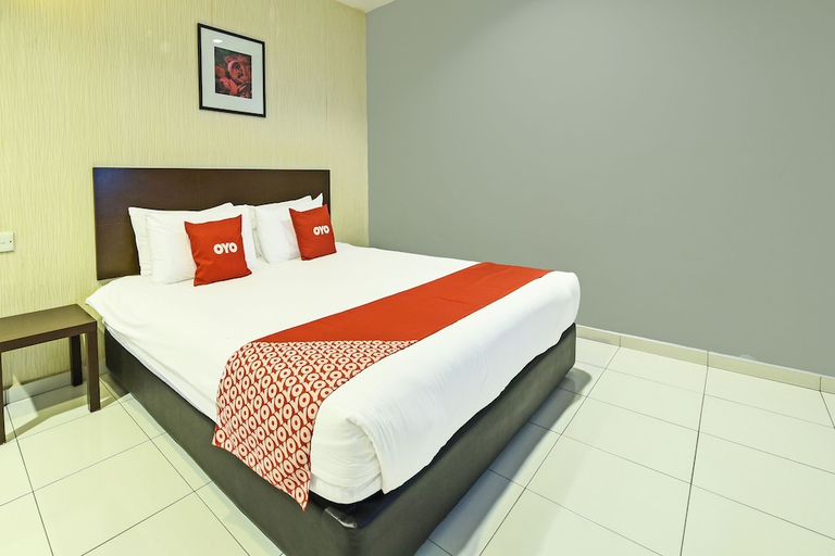 Others 3, Hotel O M Three Hotel, Manjung