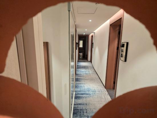 Hotel Interior/Public Areas