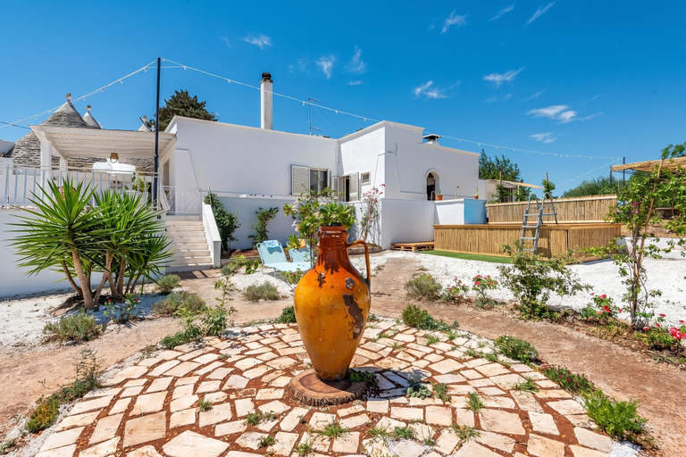 Garden, Gioberti 20 I Trulli With Pool, Taranto