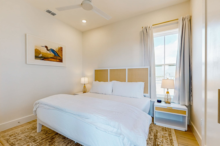 Room 4, Palmilla Beach Resort-724 Sunset Avenue, Nueces
