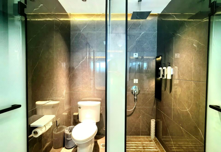 Bathroom 5, Jinling Shenzhou Hotel, Lianyungang
