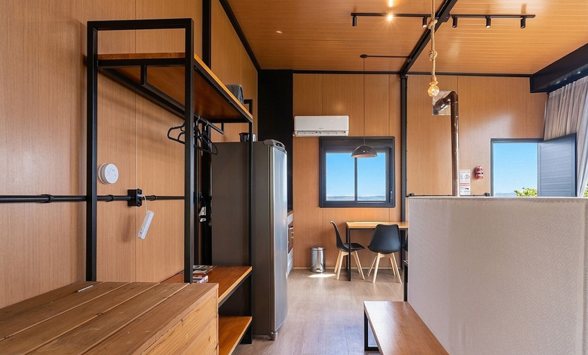 Interior 2, Bathtub With a View and Glass Roof, Serra Vst044, Anitápolis
