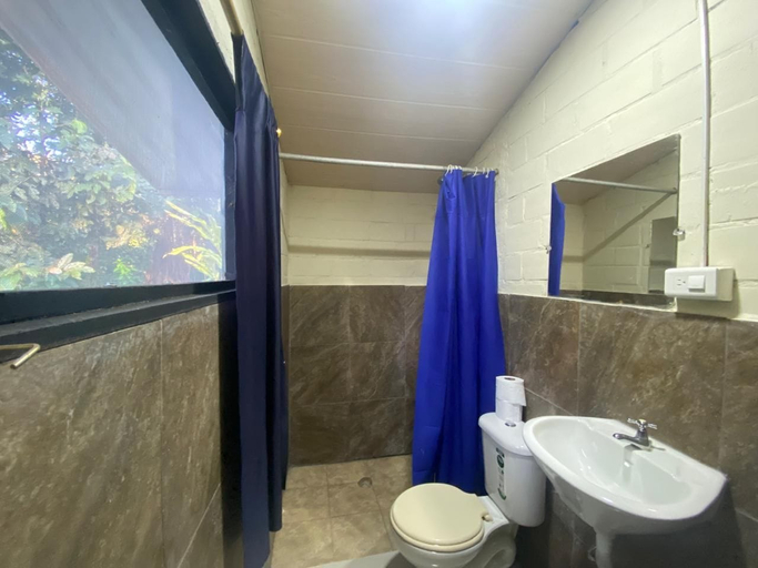 Bathroom 4, Grand Selva Lodge & Tours, Tena