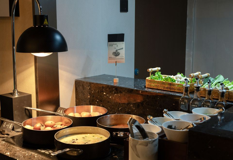 Food & Drinks 5, Atour Hotel Yantai Railway Station South Street, Yantai