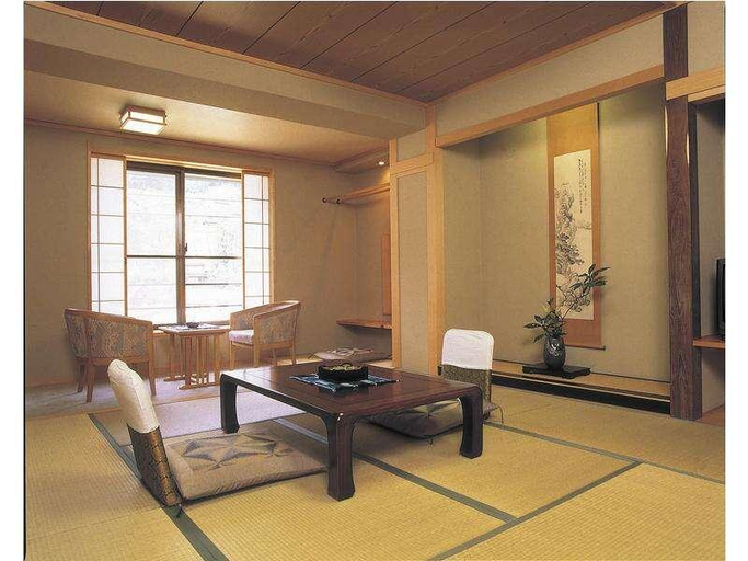 Others 2, Shibuonsen Taiyokan Yamatoya, Yamanouchi