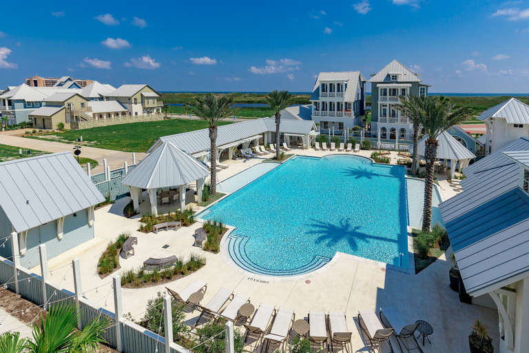 Outdoor pool 3, Palmilla Beach Resort-163 Sunset Avenue, Nueces