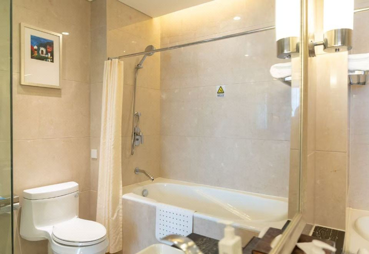 Bathroom 4, Beijing Xinjiang Plaza, Beijing