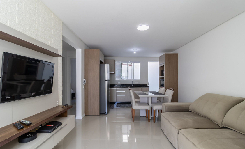 Living area 3, Apt w Balcony in a Privileg Location in BC Bfh0101, Balneário Arroio do Silva