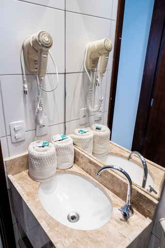 Bathroom 3, Aquidabã Praia Hotel, Fortaleza
