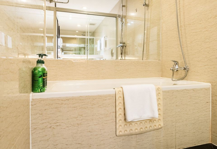 Bathroom 4, Blue Horizon International Hotel Zibo(Liu Quan Road), Zibo