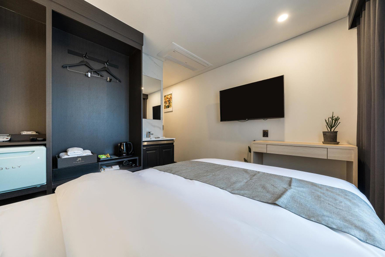 Bedroom 3, Jamsil Stay Hotel, Songpa