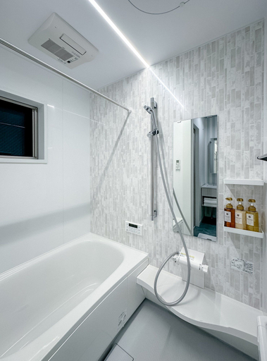 Bathroom 3, HANASTAY KAERU, Osaka