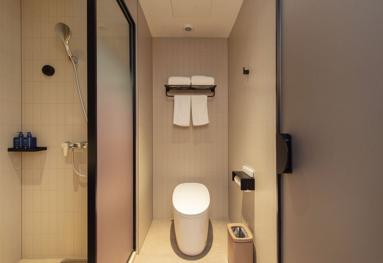 Bathroom 3, Hanting Hotel Cangzhou Convention and Exhibition Center, Cangzhou
