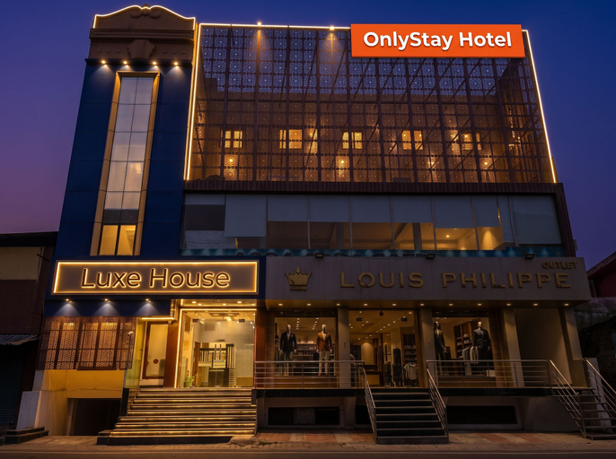 Exterior & Views, OnlyStay Luxe House Agra, Agra