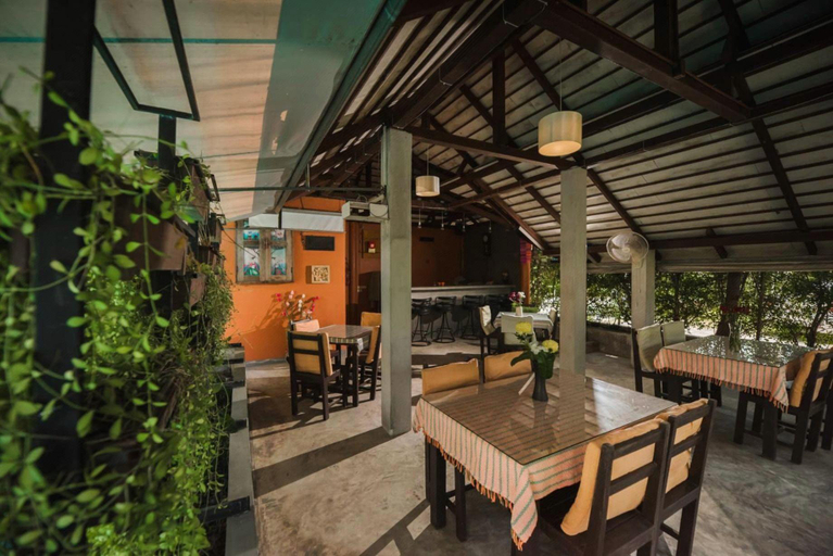Food & Drinks 4, Monaburi Boutique Resort, Phuket Island