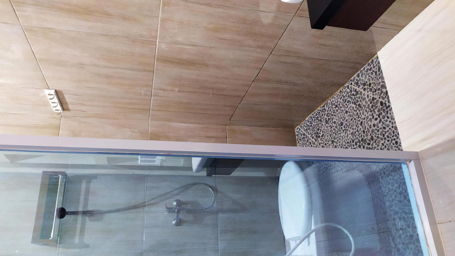 Bathroom 4, Radyoharto Malioboro, Yogyakarta