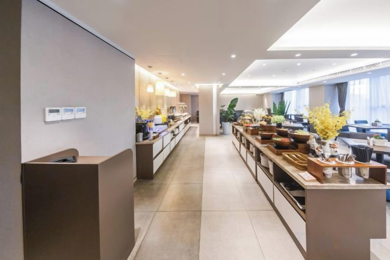 Food & Drinks 5, Homeinn Plus Hotel (Xi'an Gaoxin South Second Ring Fengqing Park Subway Station), Xi'an
