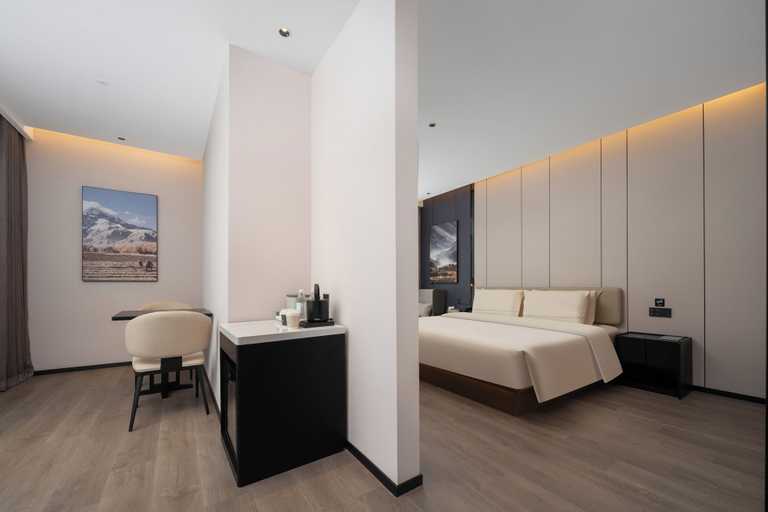Room 5, DALIANSHIZHENGFUDONGGUANJIEYADUOJIUDIAN, Dalian