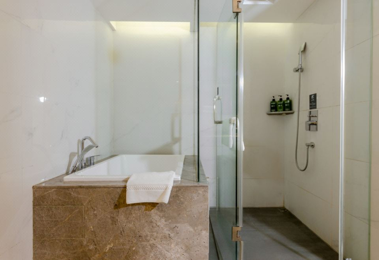 Bathroom 4, The Hotel V Zhenjiang Jingkou, Zhenjiang