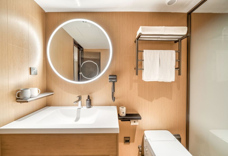 Bathroom 3, Ji Hotel Shanghai Pudong Airport Chuansha Road, Shanghai