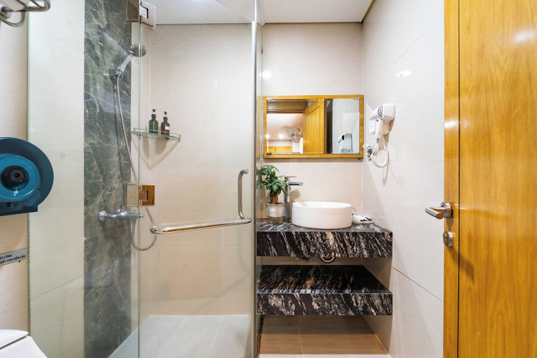 Bathroom 4, The Blue Hotel, Ho Chi Minh City