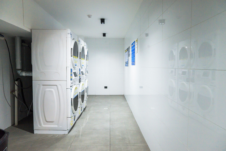 Interior 5, Prime 1BR Flat in Las Condes Parking, Santiago