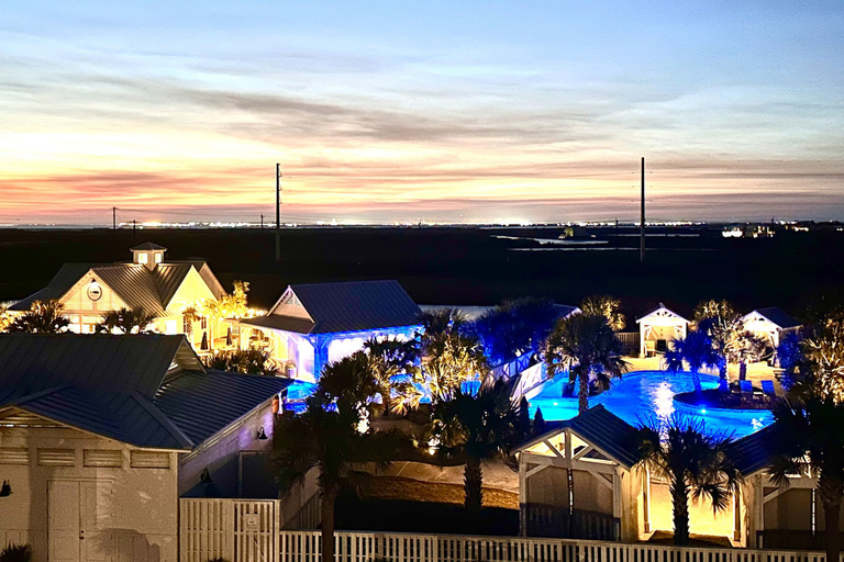 Outdoor pool 4, Palmilla Beach Resort-250 Sunset Avenue, Nueces