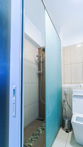 Bathroom 5, Hotel Sapphire, Mvita
