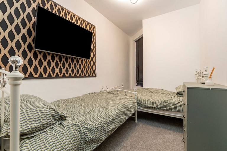 Room 5, 1 Bedford House - Close to Town and Seafront, Pembrokeshire