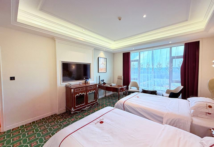 Bedroom 2, Baiyun International Hotel, Jilin