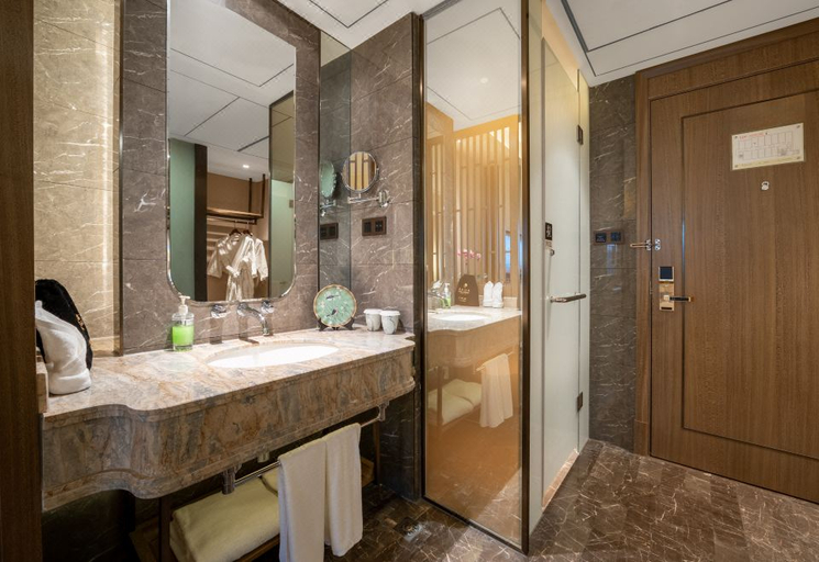 Bathroom 4, Oriental Grand Hotel (Tongxiang Central Wanxianghui Store), Jiaxing