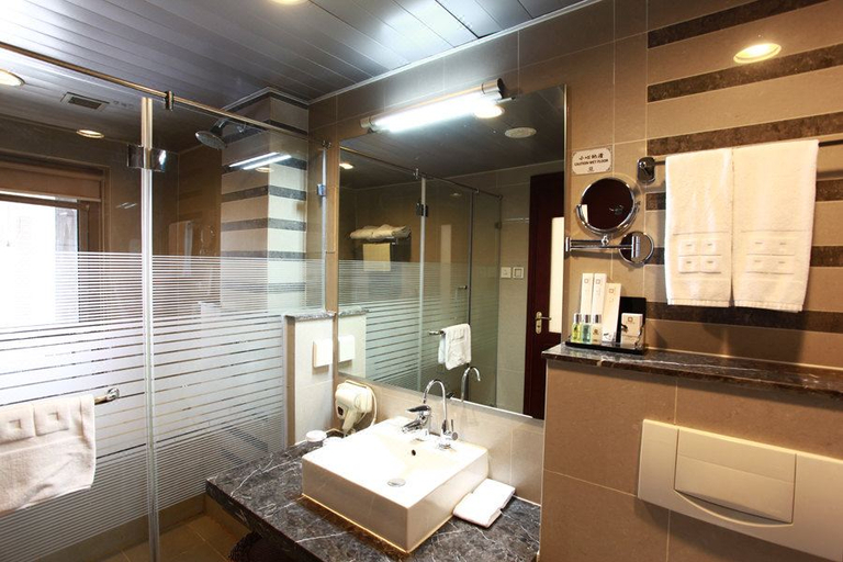Bathroom 4, Xizhao Temple Hotel, Beijing