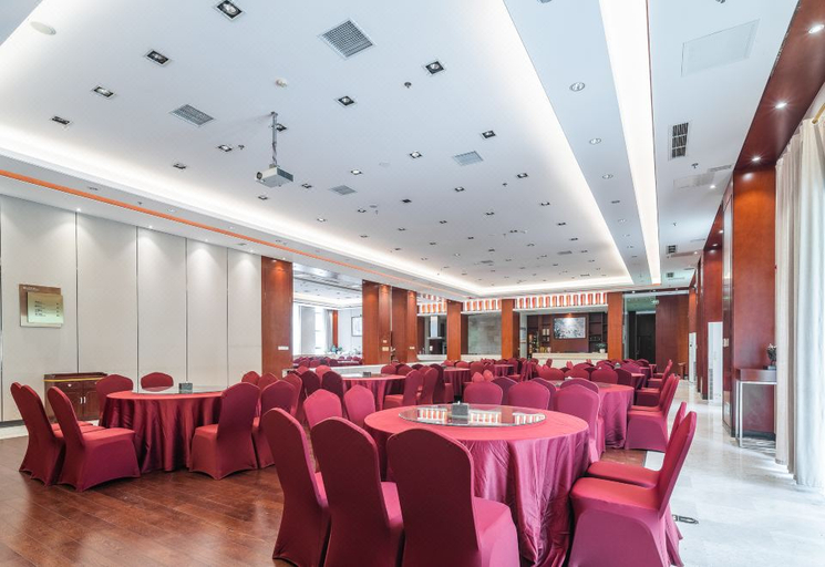 Food & Drinks 4, River & Holiday Rezen Hotel Daozhen, Zunyi