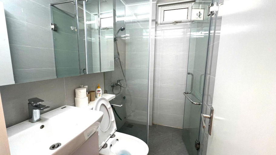 Bathroom 4, Era Apartment Đông Tác, Đống Đa